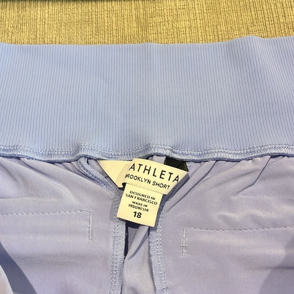 🎁 NWT Athleta Brooklyn Short in Light Blue/Lilac (Victorian Periwinkle) Size 18 - Picture 7 of 12